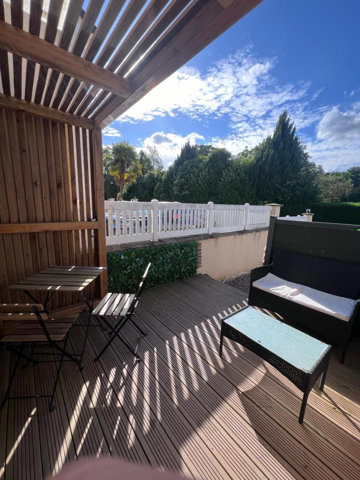 Tiny House Pour 4 A Disneyland Paris Coutevroult Exterior photo